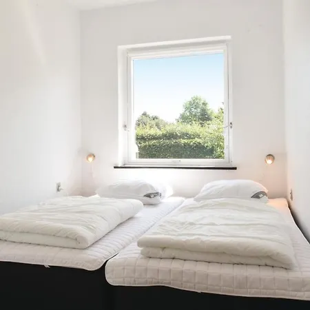 Tatil Evi Three-bedroom Holiday In Rudkobing *